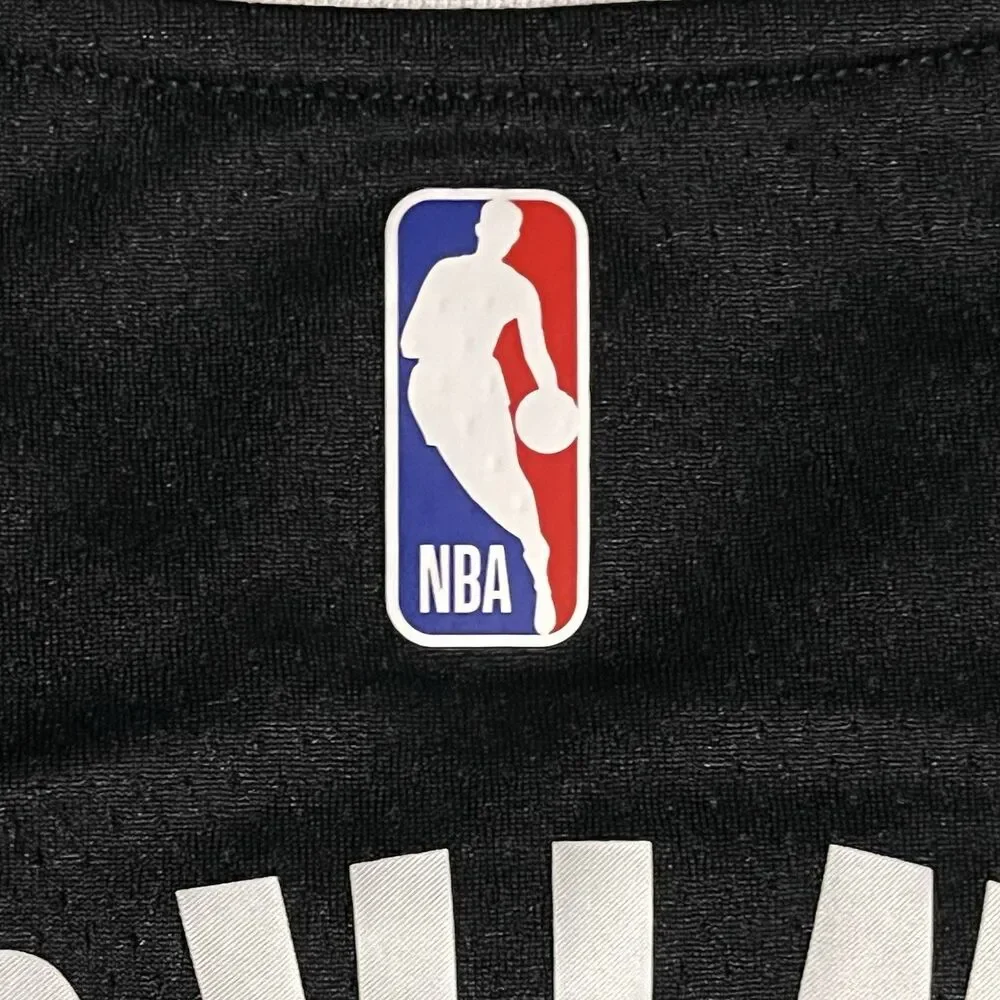 NBA Nike Brooklyn Nets Kyrie Irving Jersey #11 Men’s L (48)